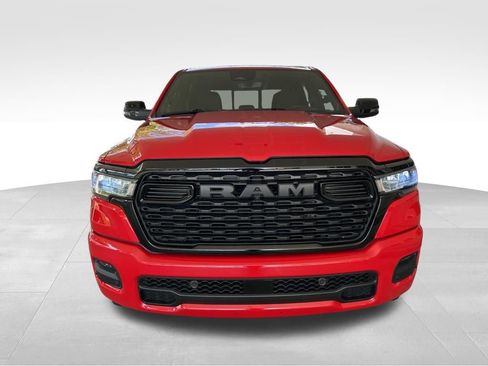 Used 2025 RAM 1500 Big Horn AWD/4WD image 13