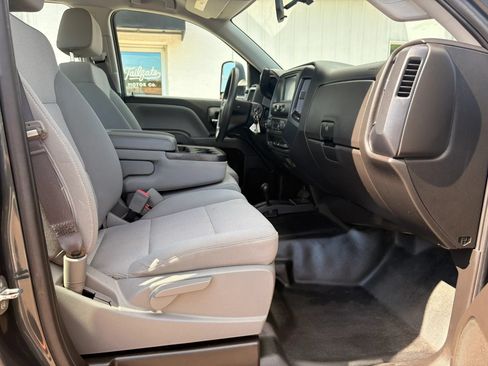 Used 2017 Chevrolet Silverado 1500 W/T AWD/4WD image 12
