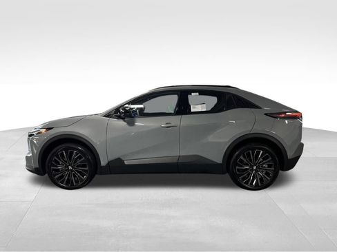 New 2026 Toyota C-HR AWD/4WD image 2