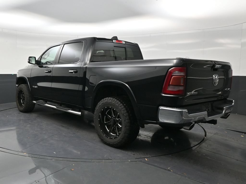 Used 2019 RAM 1500 Laramie AWD/4WD image 3