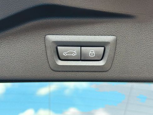 New 2026 BMW X5 xDrive50e w/ Executive Package image 13