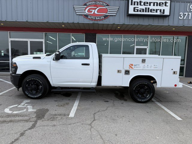 Used 2025 RAM 3500 Tradesman RWD image 5