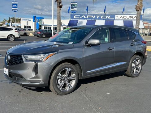 Certified 2025 Acura RDX w/ Technology Package image 4