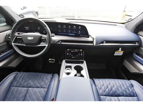 New 2026 Cadillac Vistiq Premium Luxury image 9