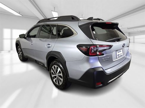 New 2025 Subaru Outback Premium image 3