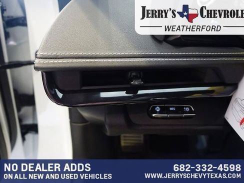 New 2025 Chevrolet Corvette E-Ray w/ Stealth Interior Trim Package AWD/4WD image 13