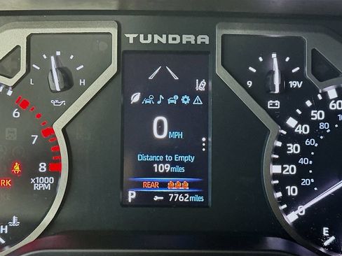 Used 2022 Toyota Tundra Limited w/ TRD Off-Road Package AWD/4WD image 15
