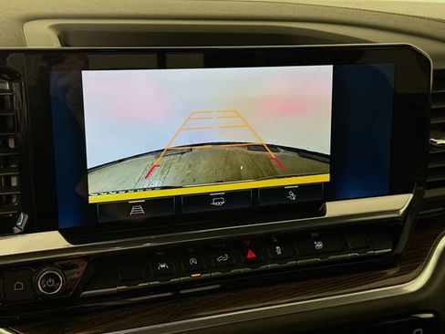 Used 2026 Chevrolet Silverado 1500 LT w/ Leather Package image 16