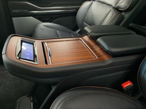 New 2025 Lincoln Navigator Black Label image 14