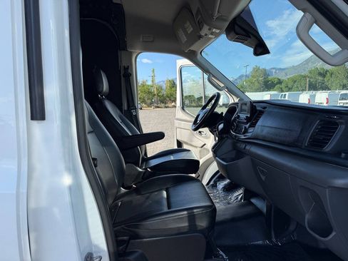 Used 2023 Ford Transit 250 Medium Roof AWD w/ Load Area Protection Package image 18