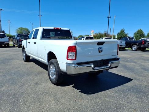 Used 2024 RAM 2500 Tradesman w/ Chrome Appearance Group AWD/4WD image 7