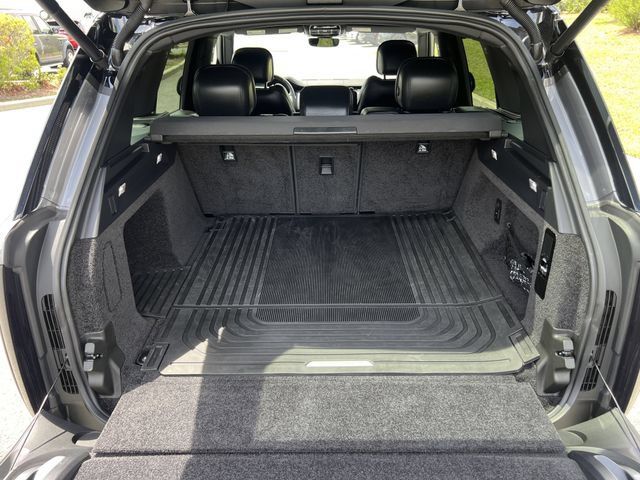 Used 2023 Land Rover Range Rover SE AWD/4WD image 10
