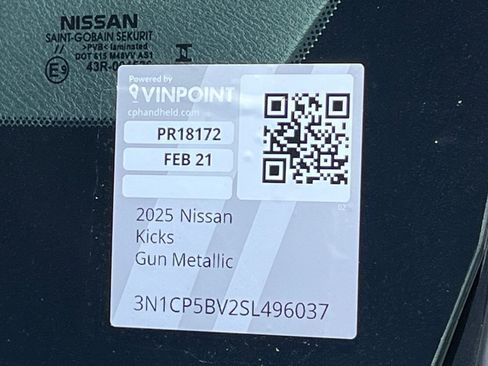 Certified 2025 Nissan Kicks Play S image 30