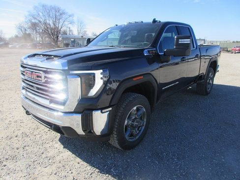 New 2026 GMC Sierra 2500 SLE w/ SLE Value Package; AWD/4WD image 11