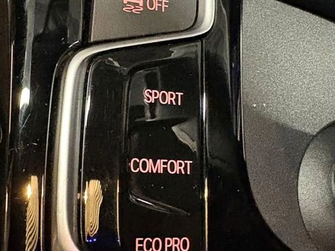 Used 2019 BMW 530i xDrive image 36