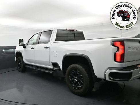 Used 2024 Chevrolet Silverado 3500 LT w/ Z71 Sport Edition AWD/4WD image 4