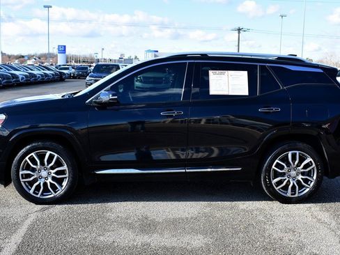 Used 2024 GMC Terrain Denali w/ Denali Premium Package image 5