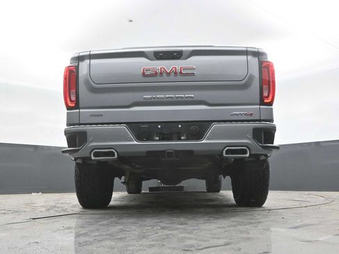 Used 2025 GMC Sierra 1500 AT4 w/ AT4 Premium Package AWD/4WD image 32