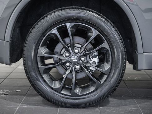 Used 2022 Dodge Durango GT image 25