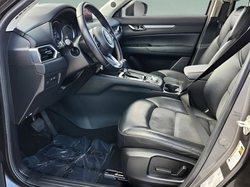 Used 2019 MAZDA CX-5 Touring image 9