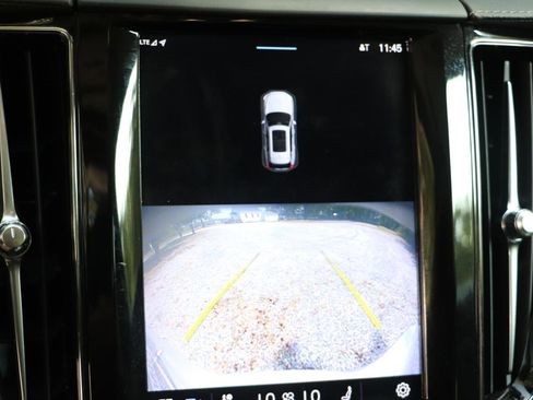 Used 2022 Volvo XC60 B5 Inscription w/ Advanced Package AWD/4WD image 17