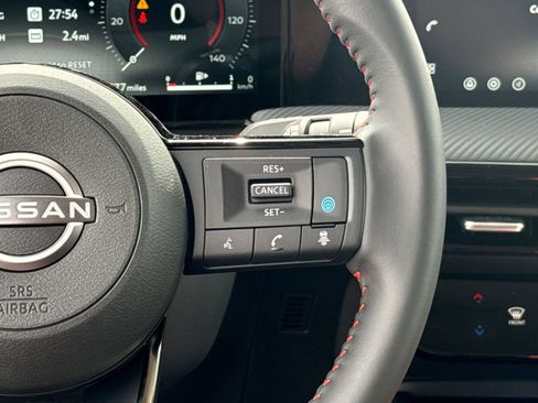Certified 2026 Nissan Kicks SR FWD image 30