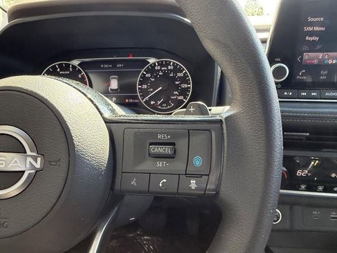 Used 2023 Nissan Rogue SV AWD/4WD image 13