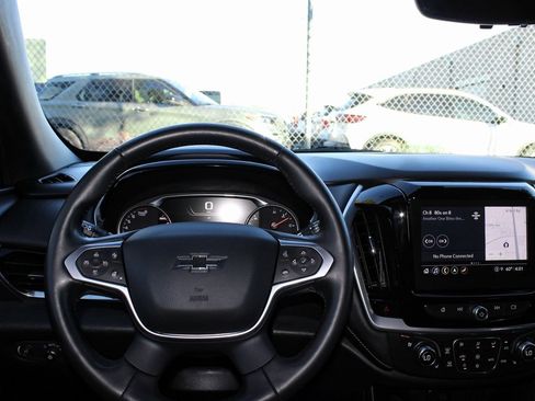 Used 2022 Chevrolet Traverse Premier w/ Redline Edition image 38