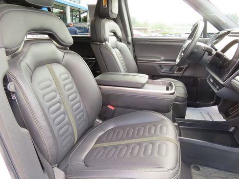 Used 2023 Rivian R1S Adventure AWD/4WD image 37