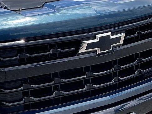 Used 2024 Chevrolet Silverado 1500 LT Trail Boss w/ Convenience Package II AWD/4WD image 27