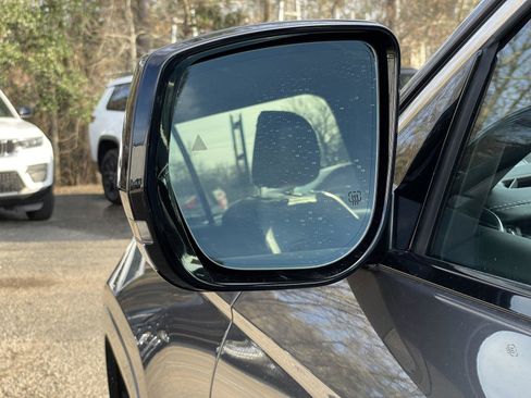 Used 2022 Jeep Grand Cherokee L Overland image 35