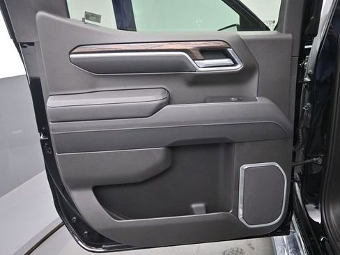 New 2026 GMC Sierra 1500 SLT w/ SLT Premium Plus Package image 14