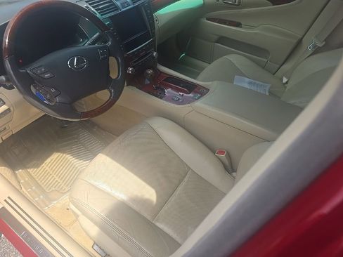 Used 2012 Lexus LS 460 AWD w/ Comfort Pkg image 13