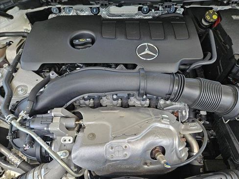 Certified 2023 Mercedes-Benz GLA 250 image 21