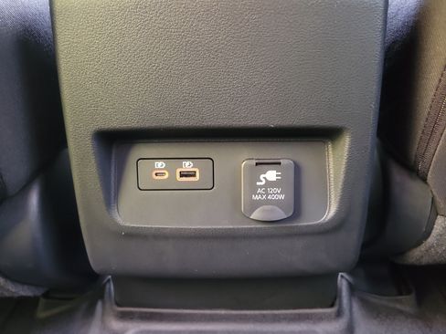 Used 2025 Nissan Frontier PRO-4X w/ Pro Convenience Package image 17