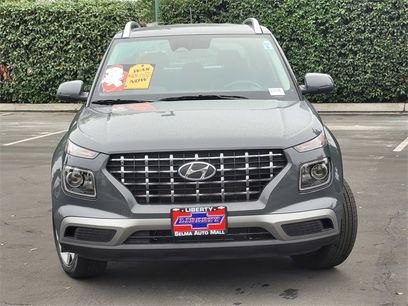 Used 2025 Hyundai Venue SEL