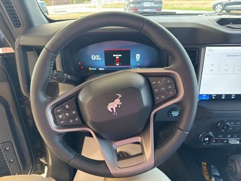 New 2025 Ford Bronco Badlands image 16