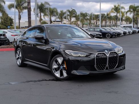 Used 2023 BMW i4 eDrive35 RWD image 2