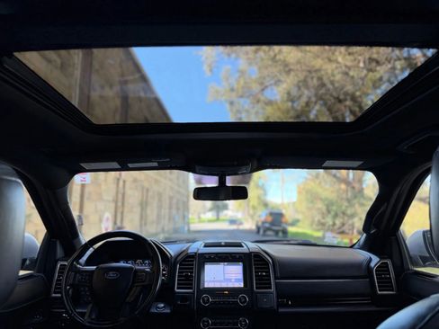 Used 2019 Ford Expedition Limited image 33