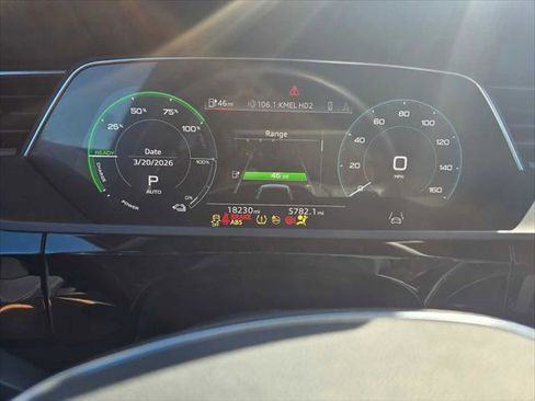 Used 2023 Audi e-tron Premium w/ Convenience Plus Package image 29