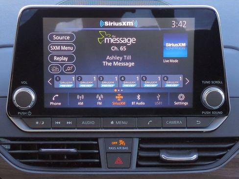 Certified 2024 Nissan Altima 2.5 SV image 17