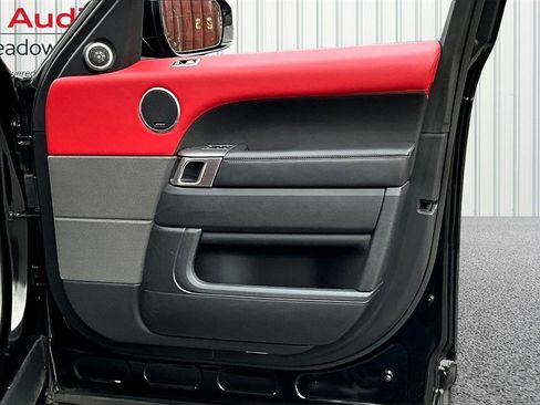 Used 2019 Land Rover Range Rover Sport HST image 28