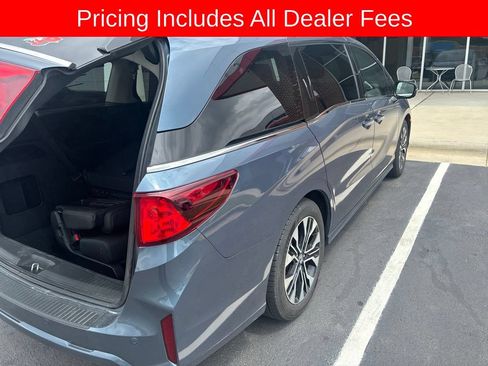 Used 2025 Honda Odyssey Elite image 2