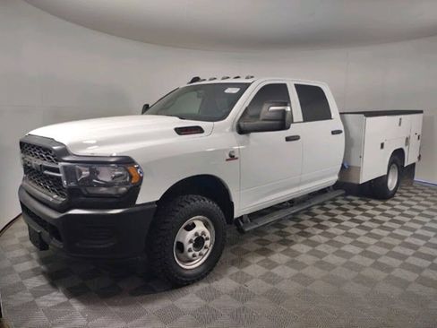 Used 2024 RAM 3500 Tradesman w/ Max Tow Package AWD/4WD image 5