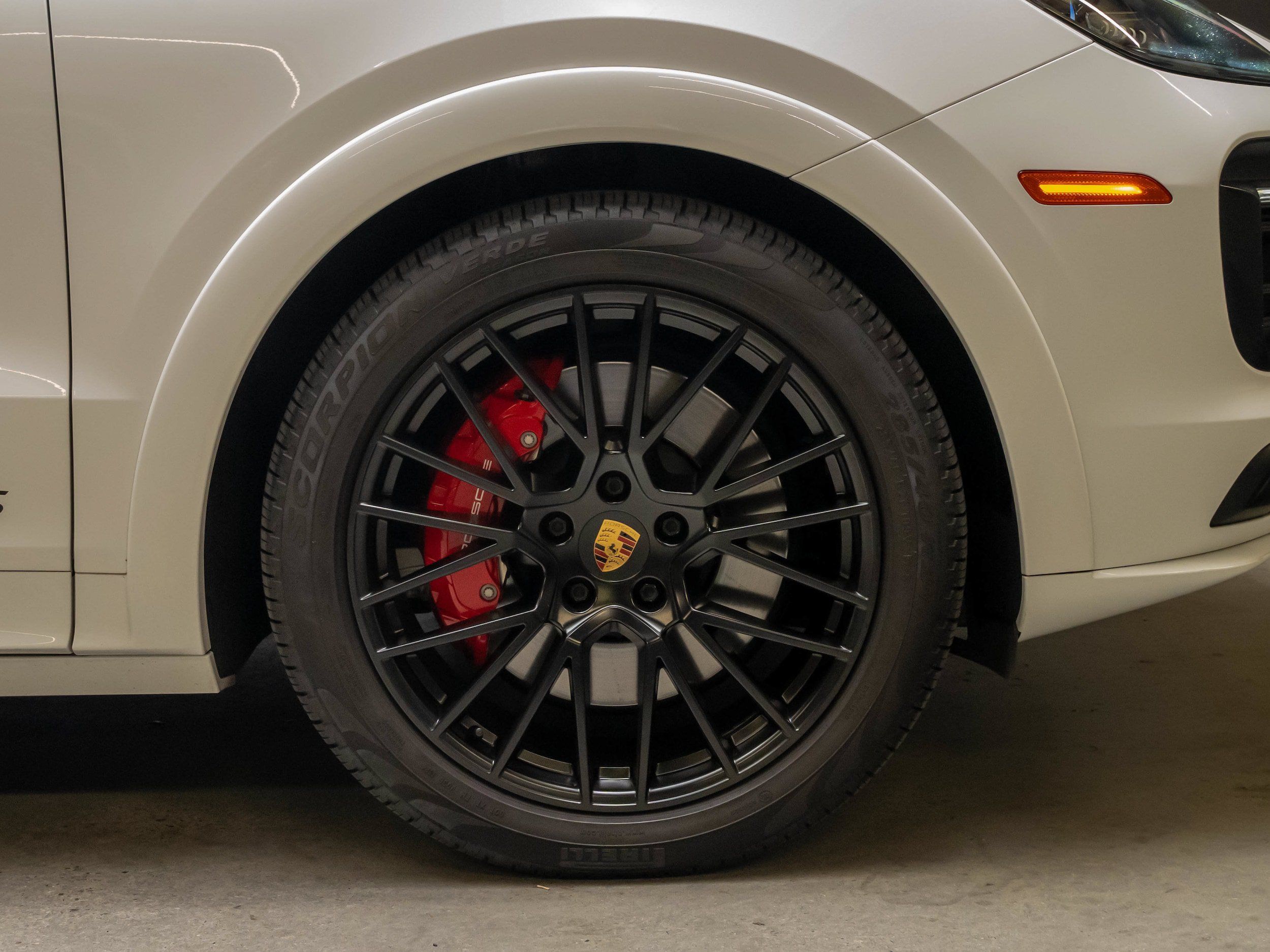 Certified 2023 Porsche Cayenne GTS AWD/4WD image 14