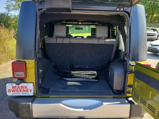 Used 2008 Jeep Wrangler Unlimited Sahara w/ Trailer Tow Group AWD/4WD image 6