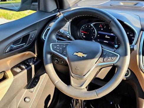 Used 2023 Chevrolet Equinox Premier FWD image 30