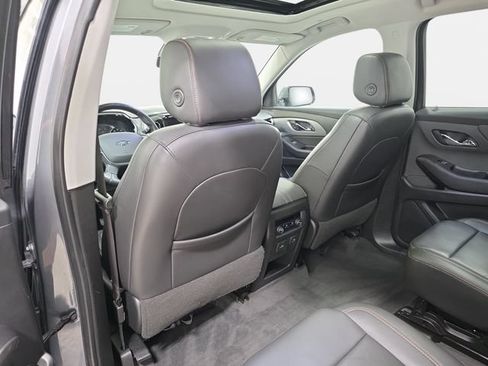 Used 2020 Chevrolet Traverse RS w/ LPO, Floor Liner Package AWD/4WD image 12