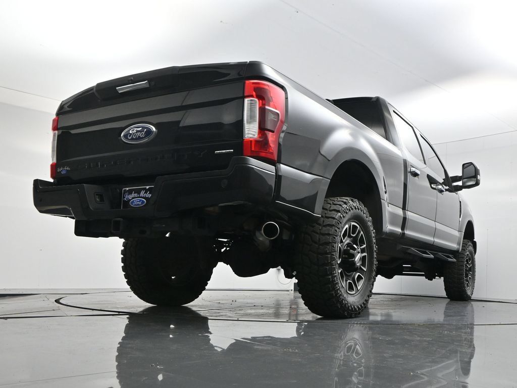 Used 2017 Ford F250 Lariat w/ Chrome Package AWD/4WD image 49