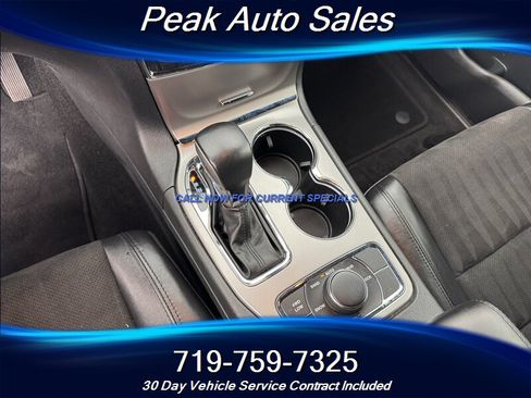 Used 2022 Jeep Grand Cherokee Laredo X AWD/4WD image 20